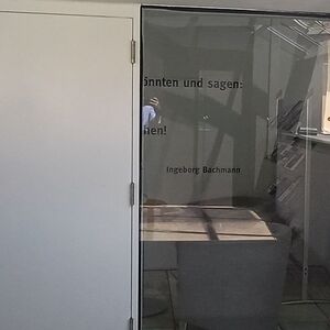 Eingangstüre der Kulturabteilung
